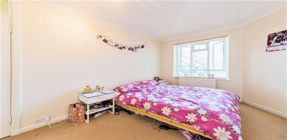 Modern Apartment Mapesbury Road, Kilburn